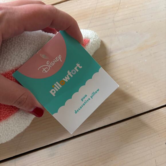 Disney Collection Pillowfort NWT Princess Moana Sidekick Pua Kids Pillow Buddy - Picture 4 of 7